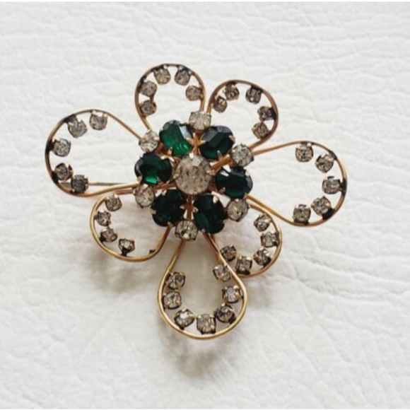 Harper Jewelry - Vintage Harper 1/20 12k Gold Filled Emerald Green Baguette Brooch Pendant